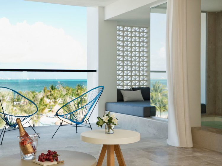 Luxury Suites with an Ocean View in Cancun